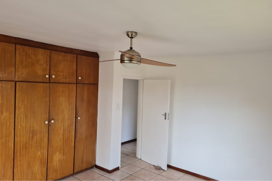 5 Bedroom Property for Sale in Windsor Park Western Cape